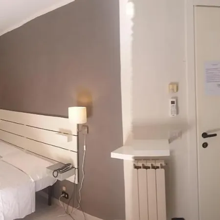 Malibu Отель Споторно