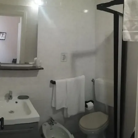 Отель Malibu 3*