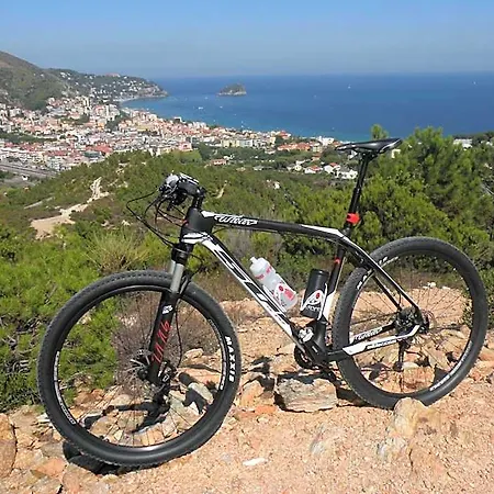 Malibu 3*
